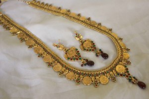 best south indian traditional and gold jewellery